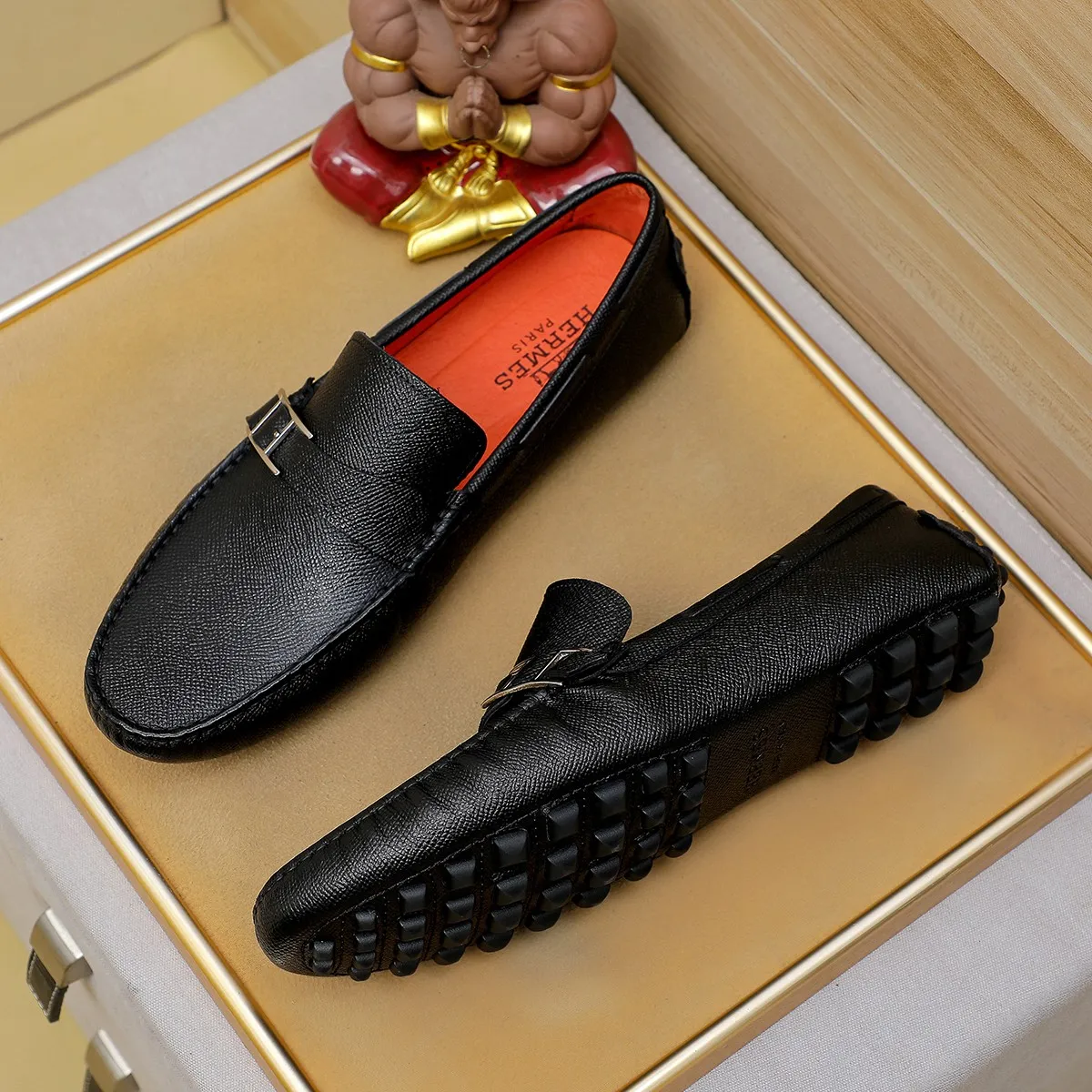 Men's shoes 💰380 🕷🕷【HERMES】Same style at Hermès counters 🇨🇳 Classic slip-on shoes 1:1 mold opening 💯 Original quality 🍓 Made of imported first-layer cowhide 🍅 pigskin lining 🌶🌶 Super high-end men's leather shoes 🇨🇳 Solid and stable, very special 🍇 Color, code number 38-44 (45.46/47 customized)...